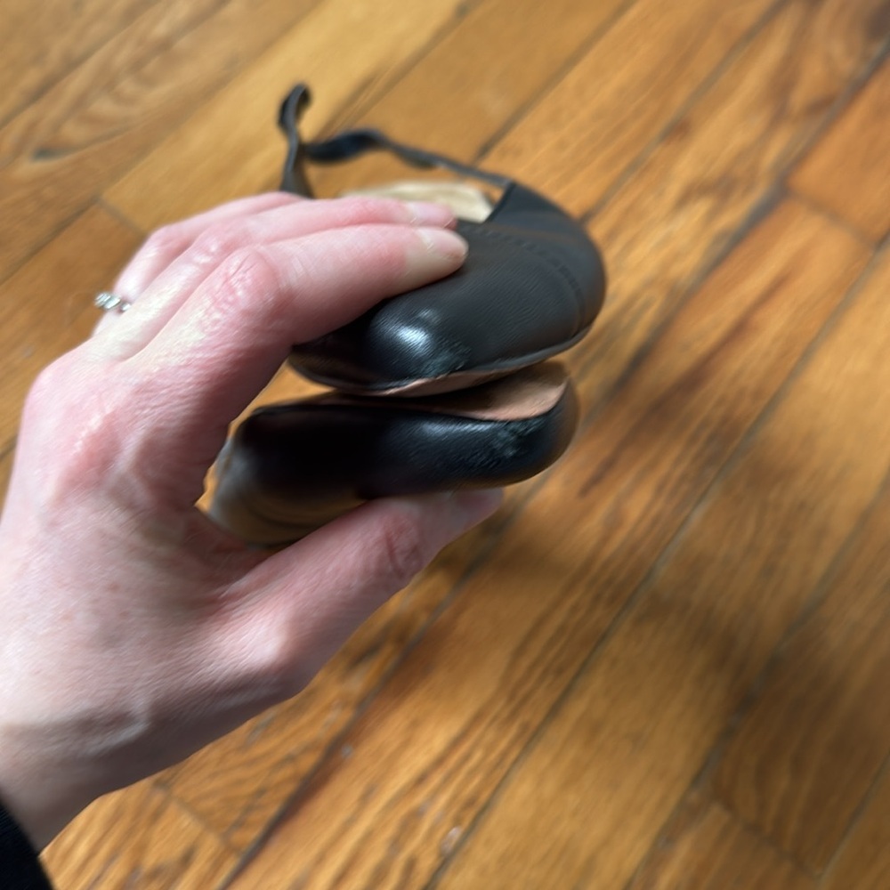 Vince Camuto Elegant Black Slingback Flats 7 - Picture 4 of 8
